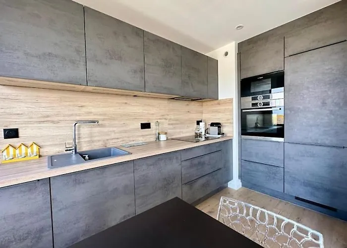 Appartement Les Forges-f2 Front De Mer-4 Pers, Wifi&parking